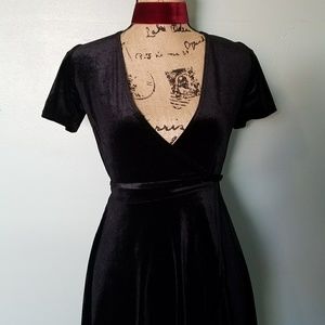 Forever 21 Black Velvet Dress